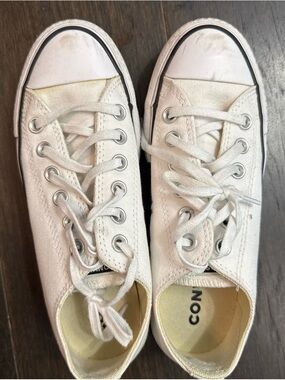 Converse Women White Low Top Canvas Sneakers
